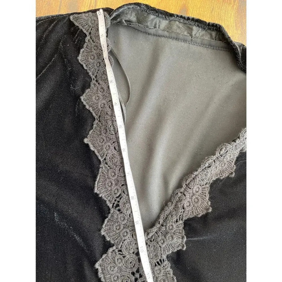 Zara Basic Womens M Black V Neck Lace Trim Velvet Festival Blouse - Picture 6 of 11